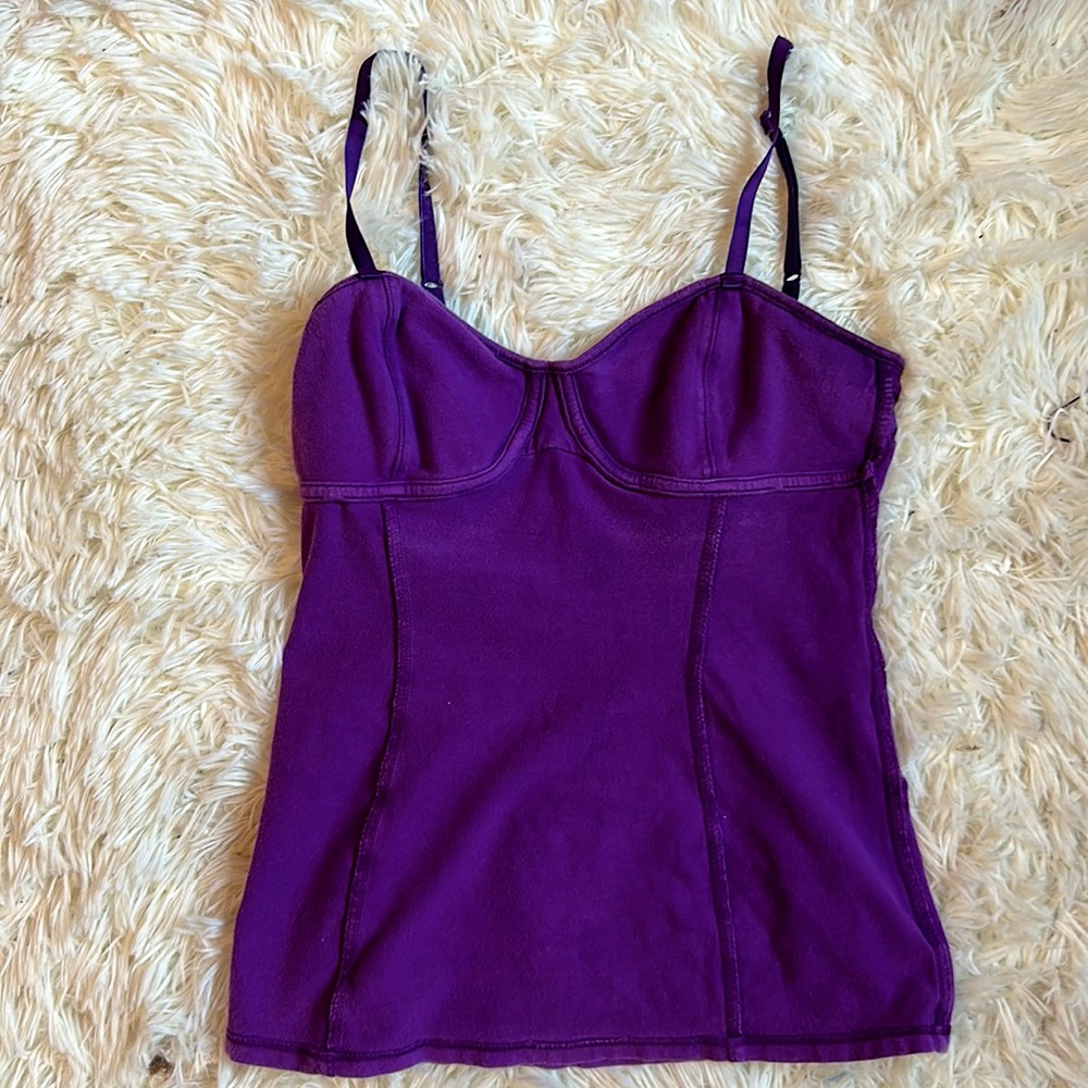 tank with flattering details ,no tag but otherwise in perfect condition